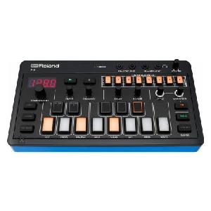 ROLAND J-6 ARIA COMPACT CHORD SYNTH SINTETIZADOR