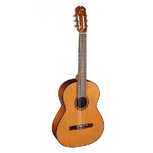 ADMIRA JUANITA GUITARRA ESPAÑOLA 