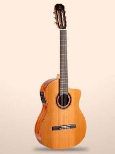 ADMIRA GRANADA ELECTRIFICADA GUITARRA ESPAÑOLA 