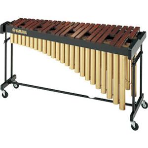 YAMAHA MARIMBA YM40 5 3 1/2 OCTAVAS