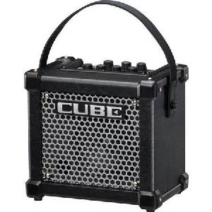 ROLAND M-CUBE GX  AMPLIFICADOR GUITARRA
