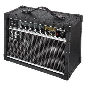 ROLAND JAZZ CHORUS JC-22 AMPLIFICADOR GUITARRA