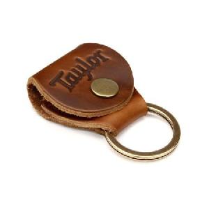 TAYLOR PICK HOLDER MED BROWN LLAVERO 