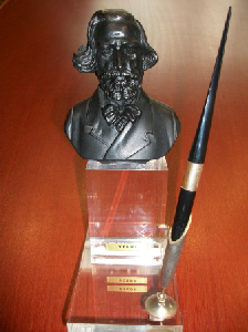 BUSTO VERDI PORTAPLUMA NEGRO